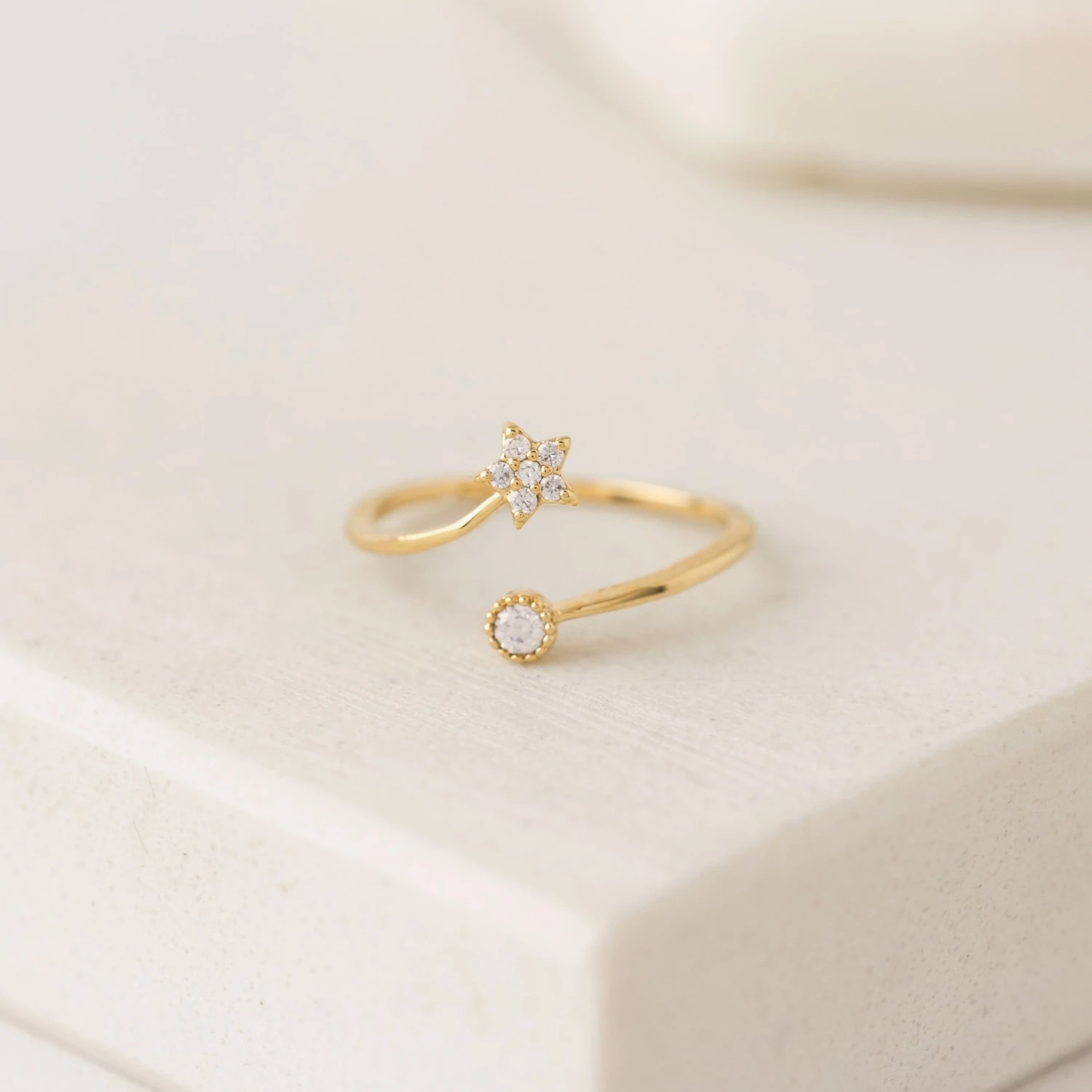 Lover&#39;s Tempo Comet Ring, Type: Gold