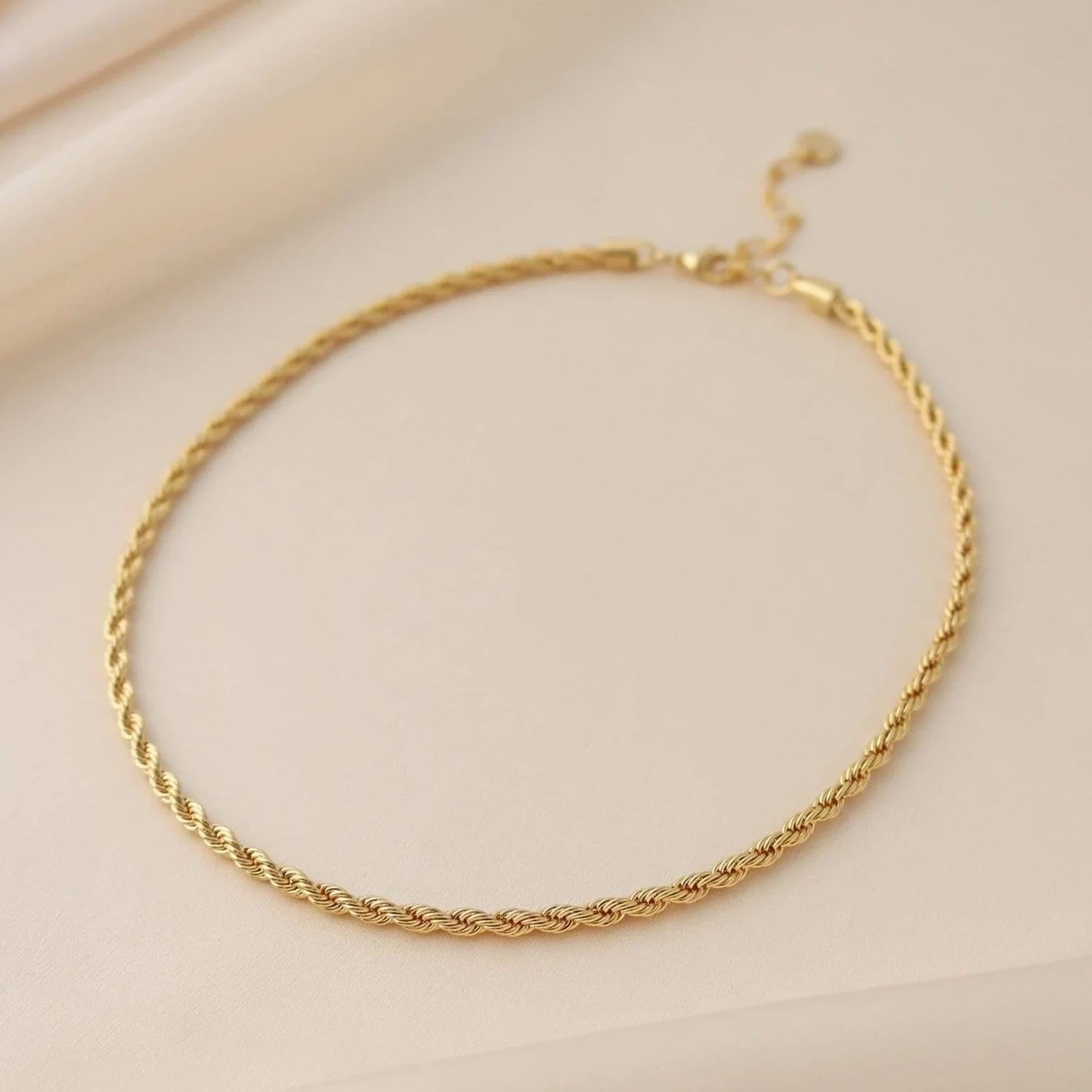 Lover&#39;s Tempo Sloane Necklace, Type: Gold