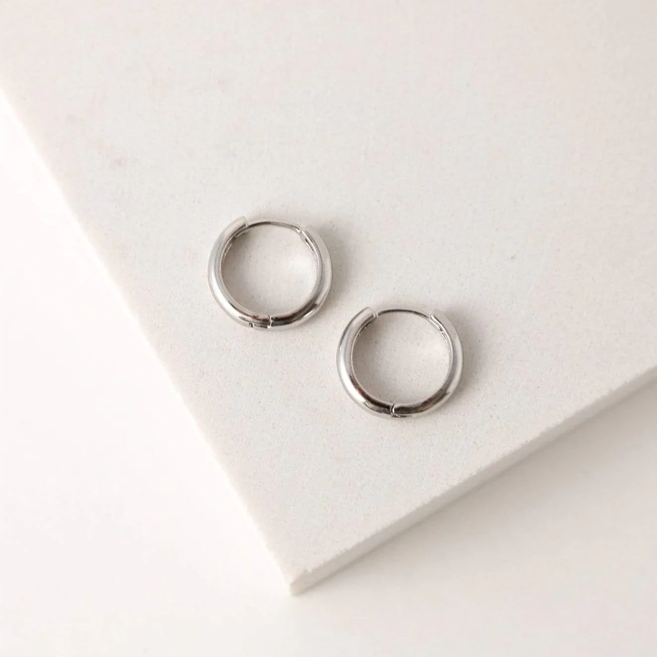 Lover's Tempo Bea 15mm Hoop Earrings Lover's Tempo Bea 15mm Hoop Earrings, Type: Silver