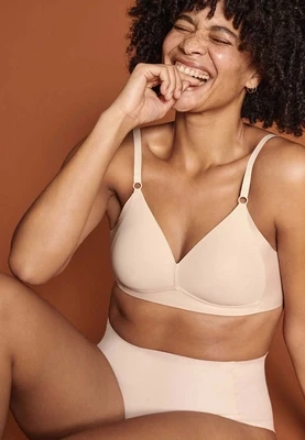 Naturana Solutions Side Smoother Soft Bra Nude