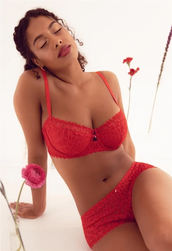 Montelle Lacy Keyhole Balconette Bra Sweet Red