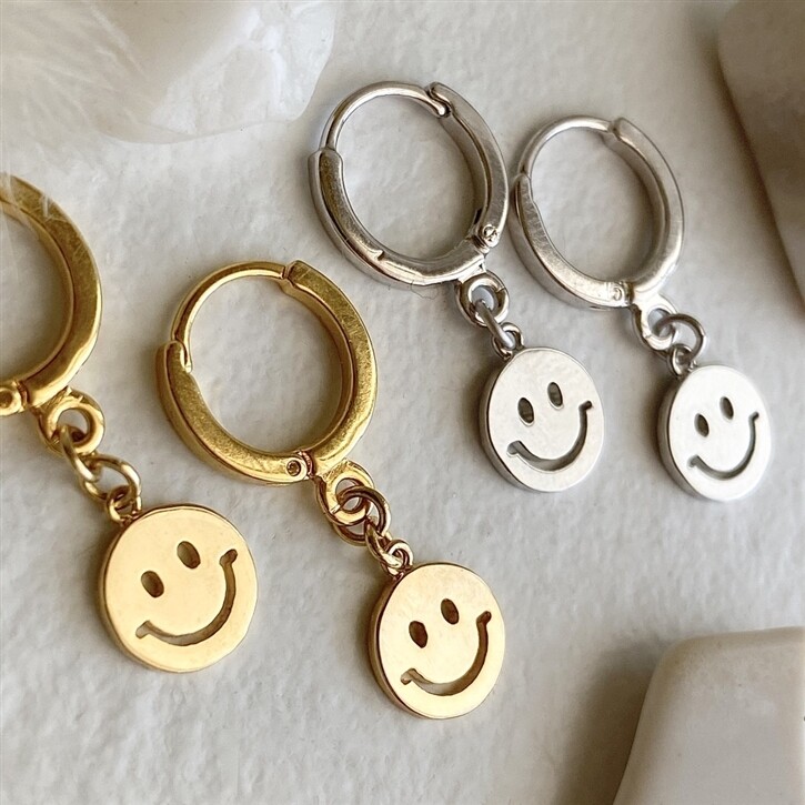 Pika &amp; Bear Have A Nice Day Huggie Hoop Earring
