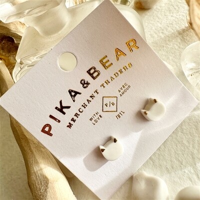 Pika & Bear Mew Porcelain White Cat Face Stud