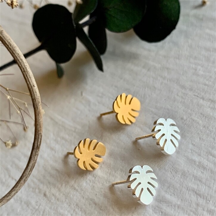 Pika &amp; Bear Monstera Stud