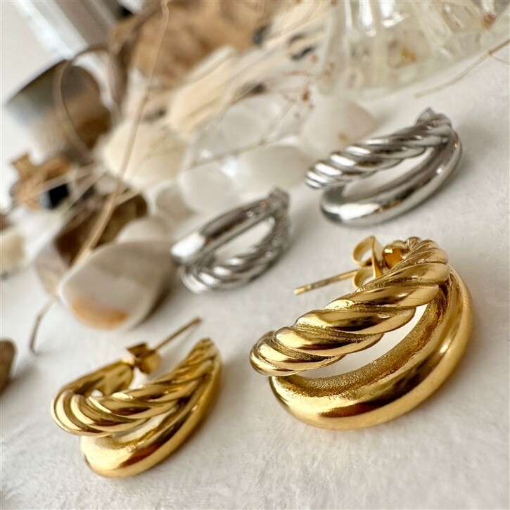 Pika &amp; Bear Mithra Double Layer Twisted Hoop