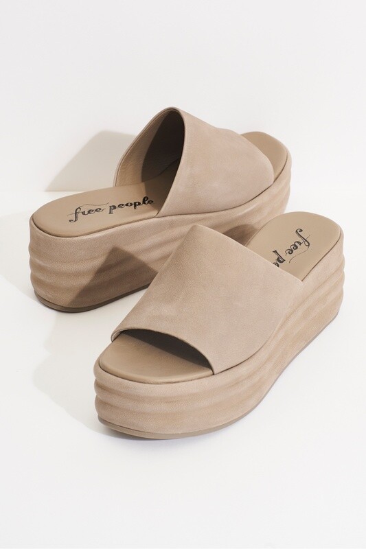 Free People Harbor Flatform