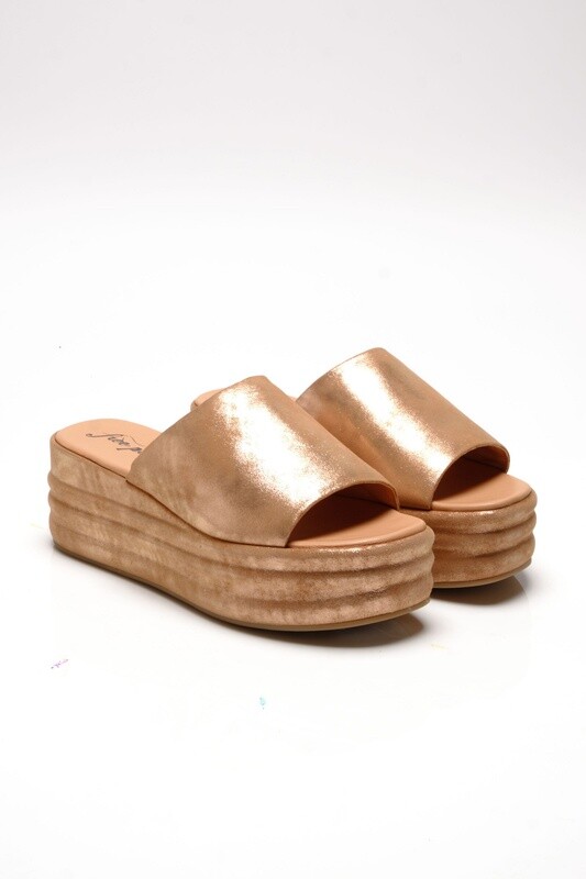 Free People Harbor Flatform