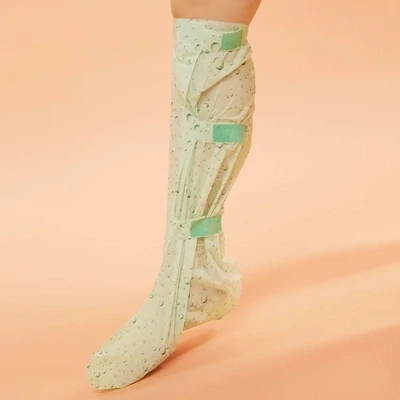 Voesh Cooling Therapy Knee High Socks