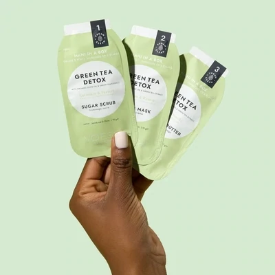 Voesh Mani Moments Green Tea Detox Single