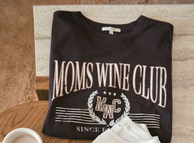 Z Supply Moms Wine Club Boyfriend Tee