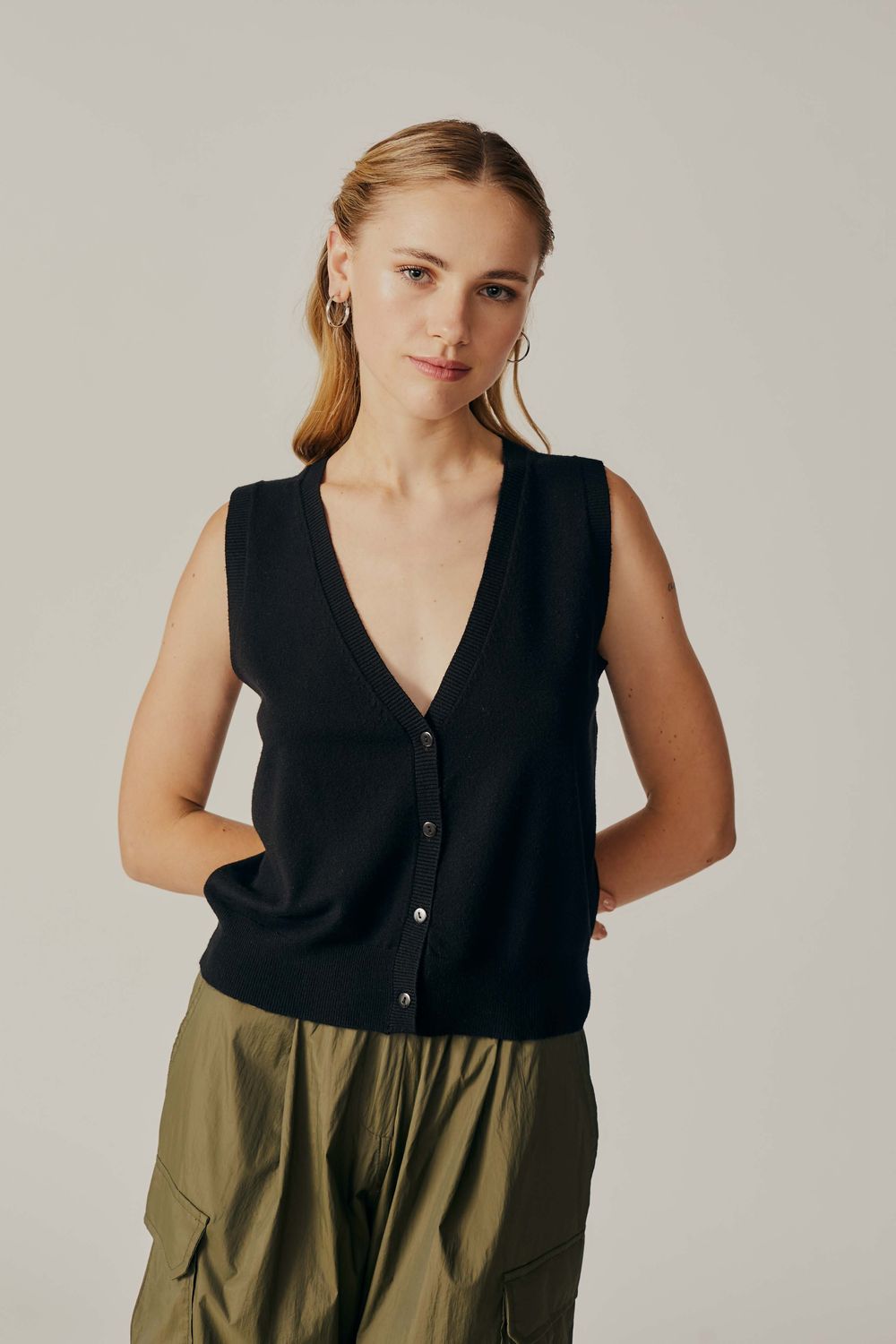 Deluc Berberis Knitted Black Vest