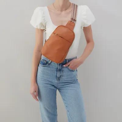 Hobo Cass Sling Butterscotch