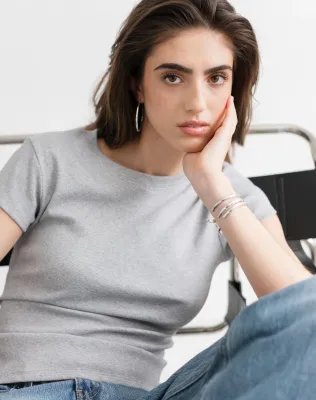 Brunette the Label Ribbed Fitted Tee