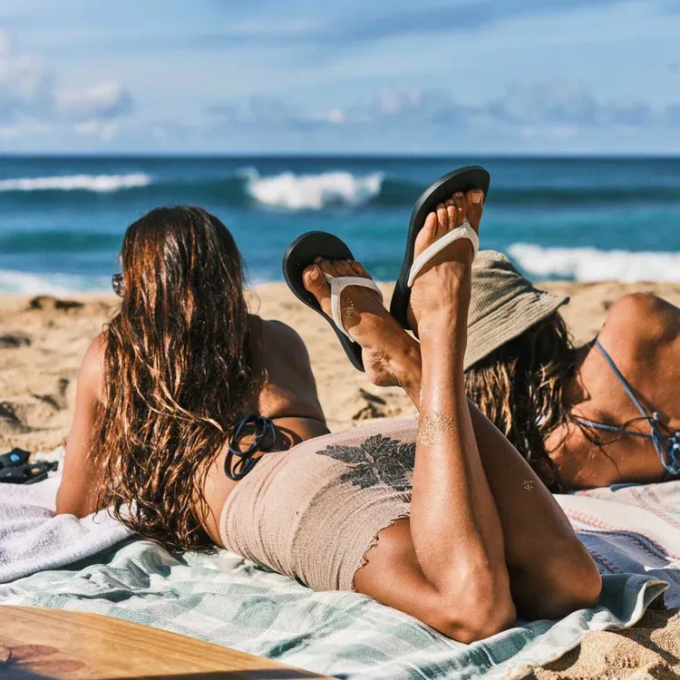 Olukai &#39;Uiki W Sandal