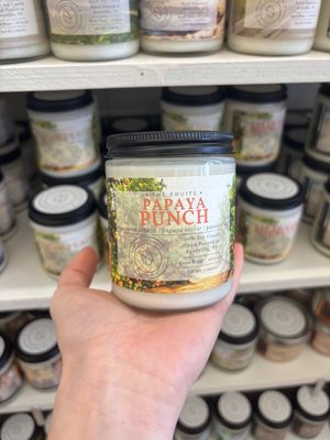 New Scotland Candle Co. Papaya Punch 7oz