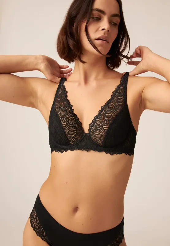 Naturana The Friday Wire Bra Black