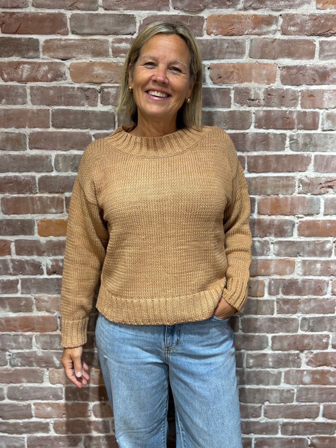 Shannon Passero Selam Pullover