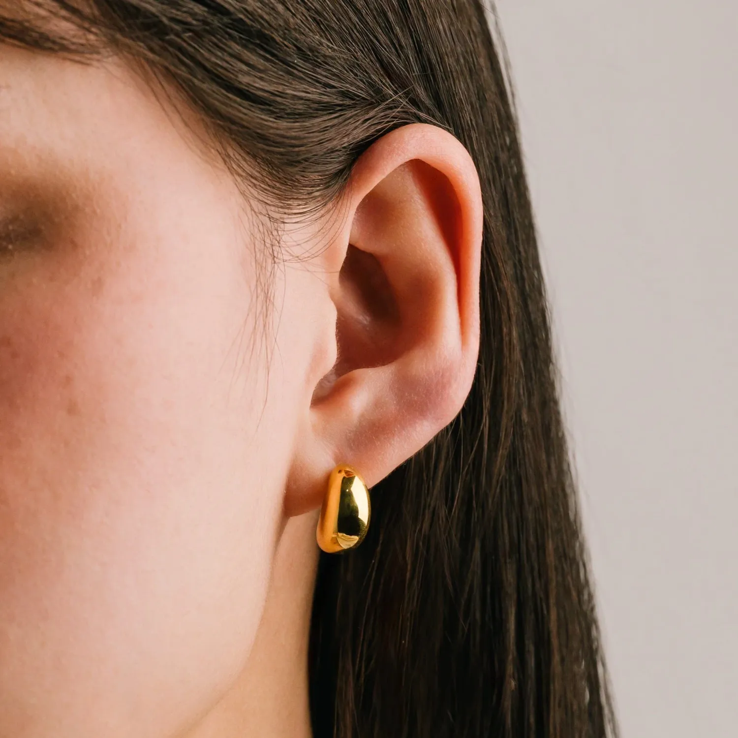 Lover&#39;s Tempo Waterproof Crest Dome Hoop Earring