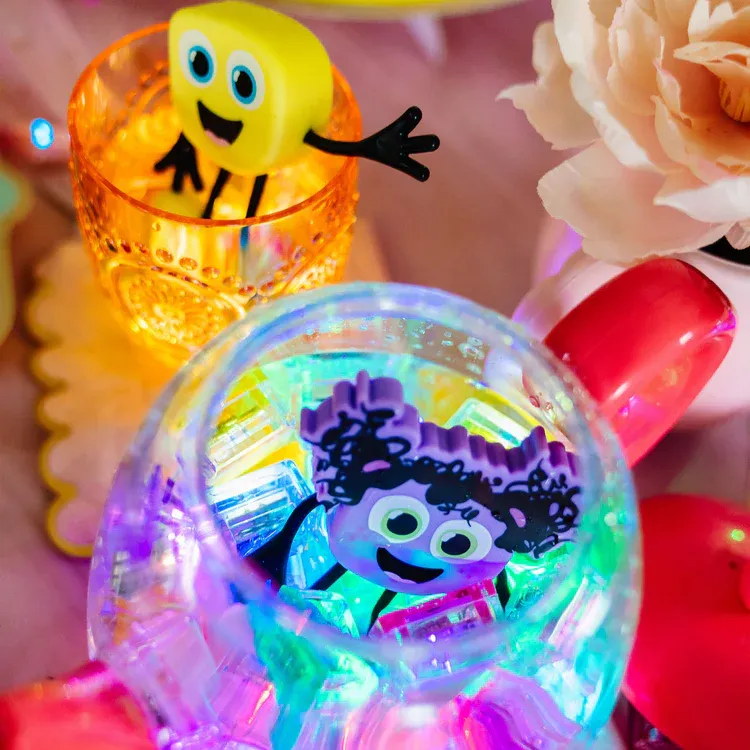 Glo Pals Light Up Cubes 4 pack Alex