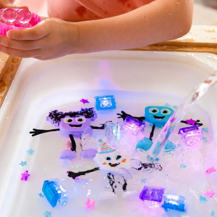 Glo Pals Light Up Cubes 4 pack Blair