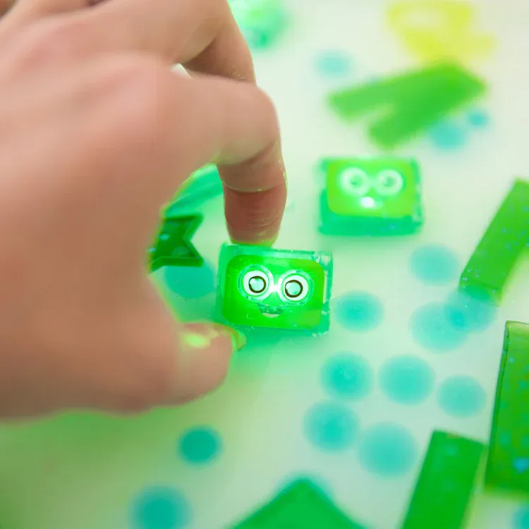 Glo Pals Light Up Cubes 4 pack Pippa