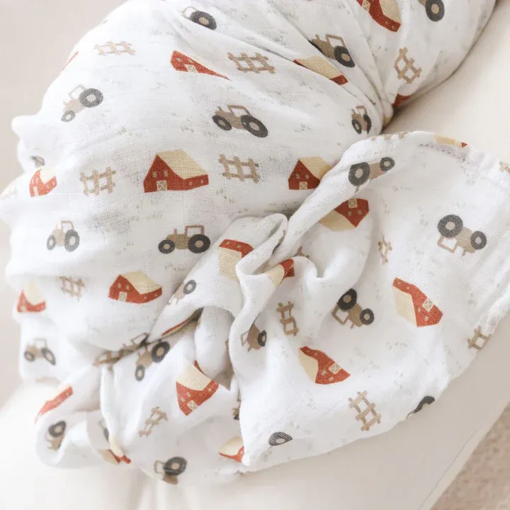 Lulujo 2Pack Cotton Muslin Blankets Barnyard/Hen & Chicks Lulujo 2Pack Cotton Muslin Blankets Barnyard/Hen & Chicks