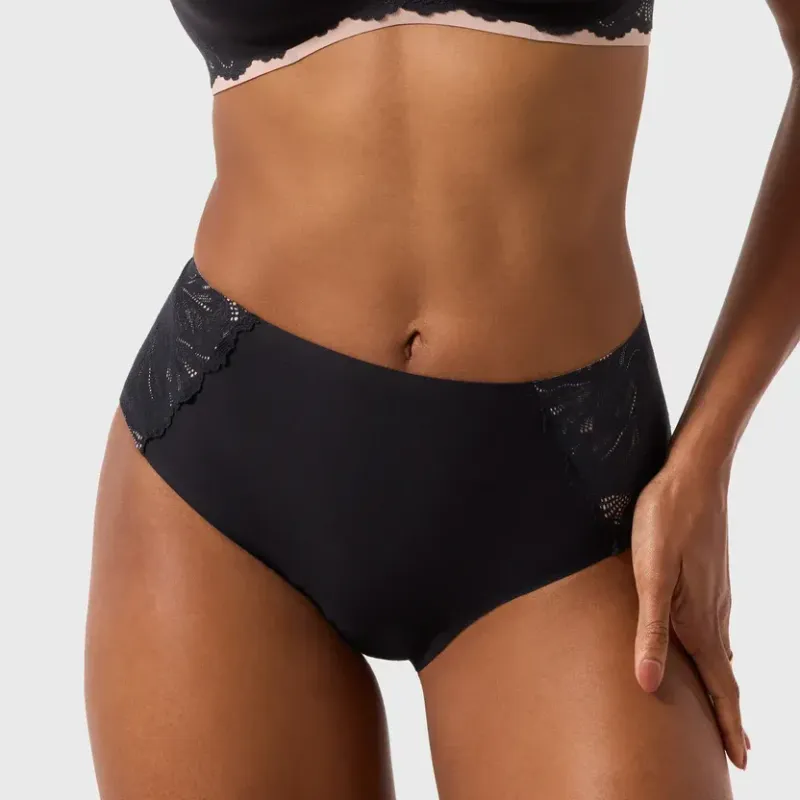 Evelyn &amp; Bobbie High Waisted Retro Bikini Noir Lace