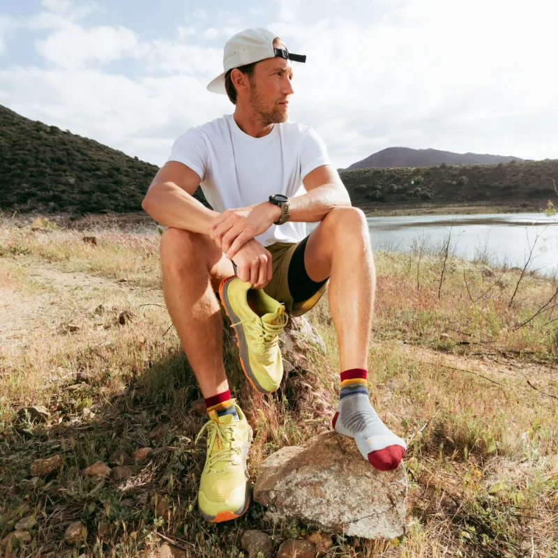 Darn Tough 1040M Run 1/4 Sock Ultra Cushion Darn Tough 1040M Run 1/4 Sock Ultra Cushion