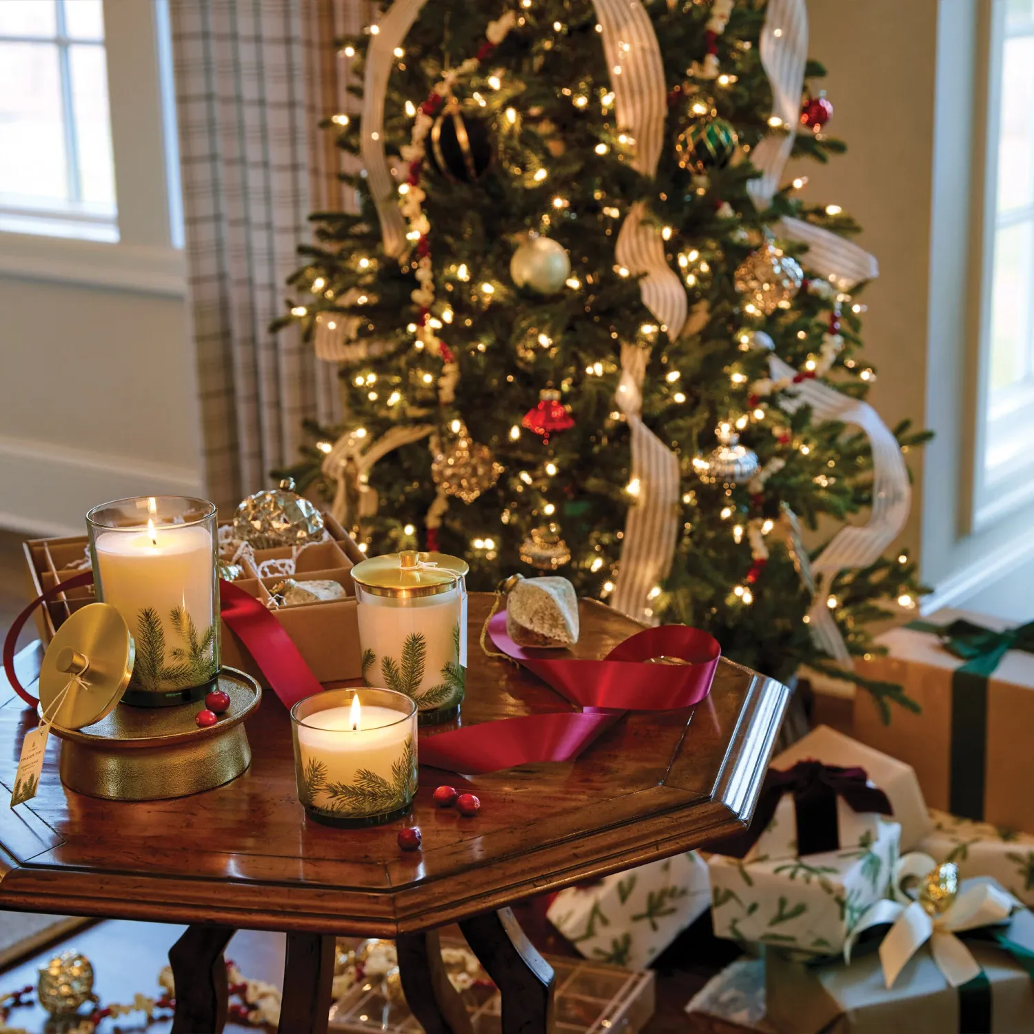 Thymes Frasier Fir Large Pine Needle Luminary