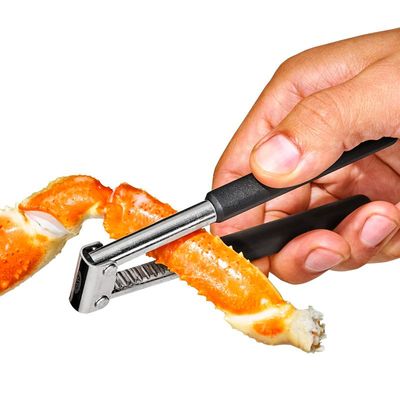 OXO GG Seafood Cracker