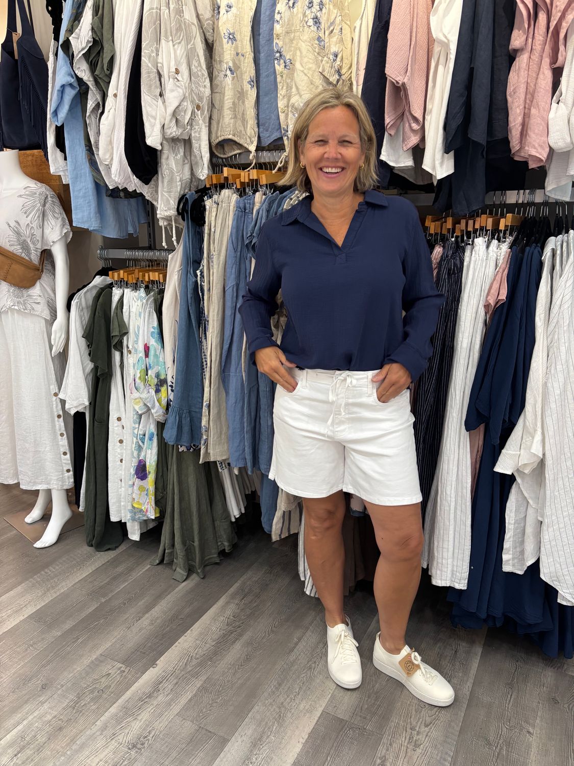 Kut From The Kloth Holly High Rise Short Optic Whi