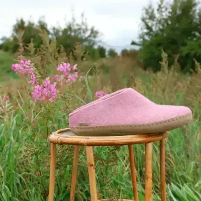 Glerups Slip On Leather Flower Glerups Slip On Leather Flower