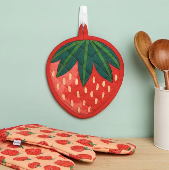 Danica Berry Sweet Pot Holder