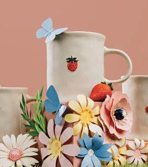 Danica Petite Motif 16oz Strawberry Danica Petite Motif 16oz Strawberry