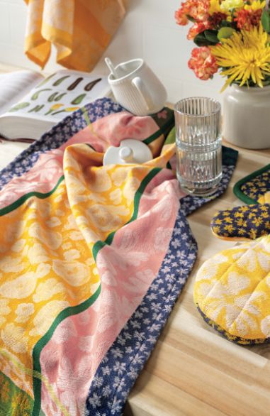 Danica Dishtowel Jacquard Full Bloom