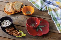 Danica Shaped Dish Tomato