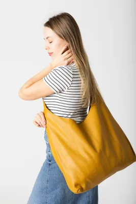 RISA Knot Tote Leather Mustard