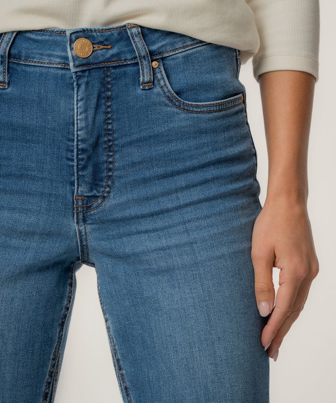 Kut From The Kloth Kelsey FAB AB Flare Sentiment