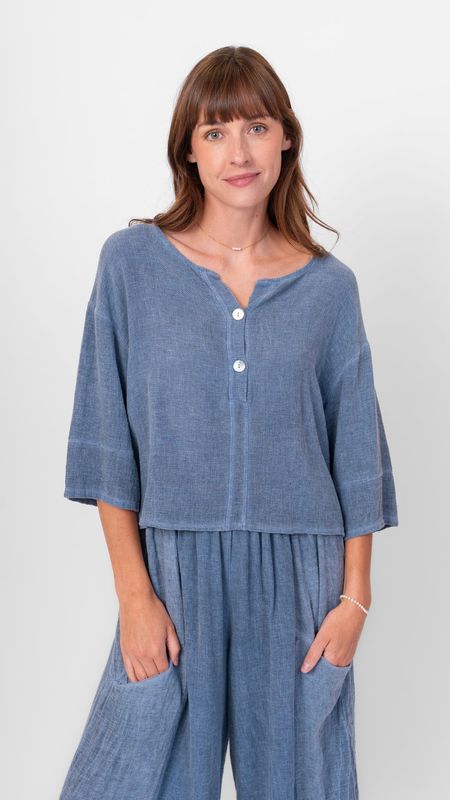 Me &amp; Gee Button Front Top Blue Jeans