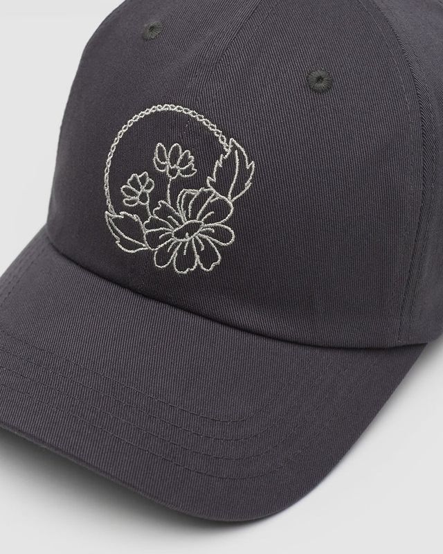Ten Tree Daisy Embroidered Peak Hat Graphite/White Oak