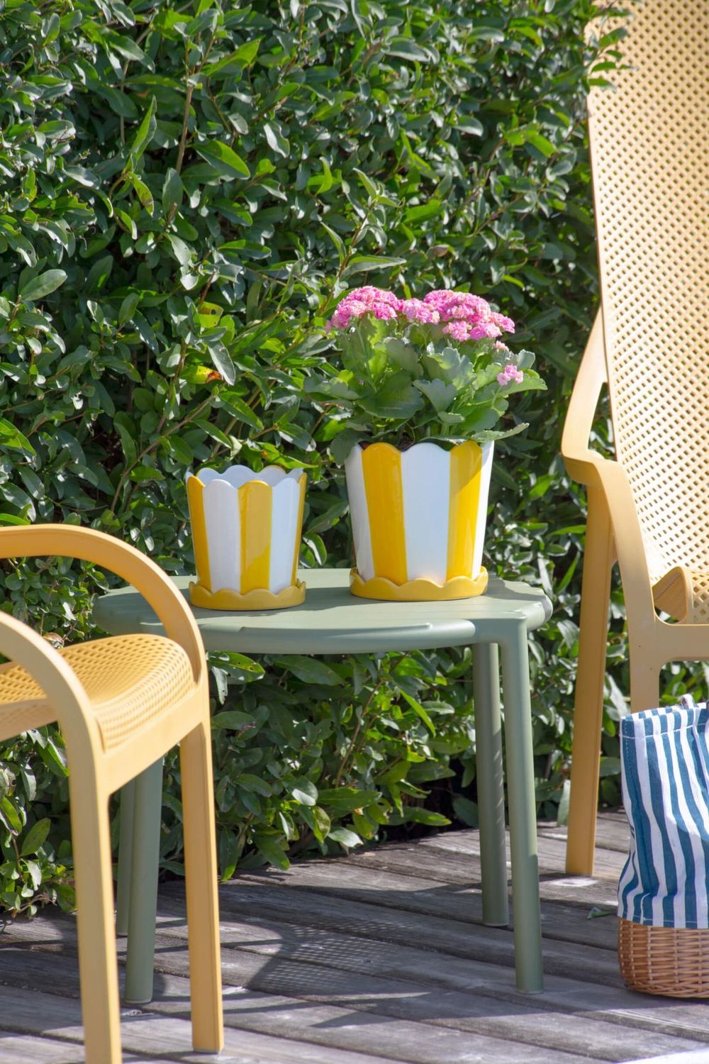 Bacon Basketware White And Yellow Striped Pot Small Bacon Basketware White And Yellow Striped Pot Small