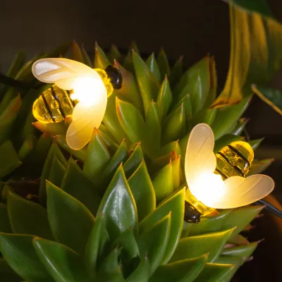 Kikkerland Bee Solar String Lights