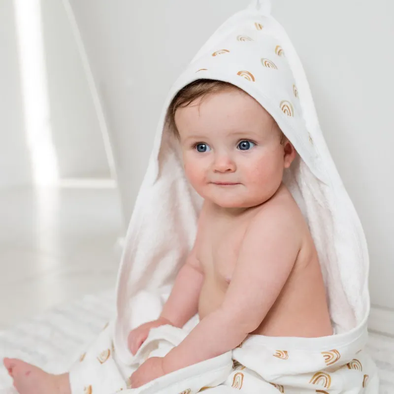 Lulujo Hooded Towel Rainbows