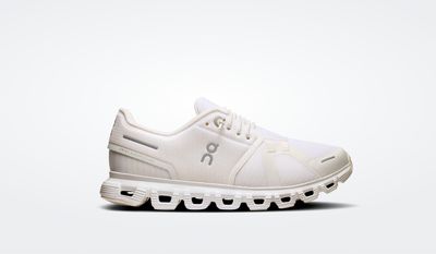On Cloud 6 Wide Women White/White