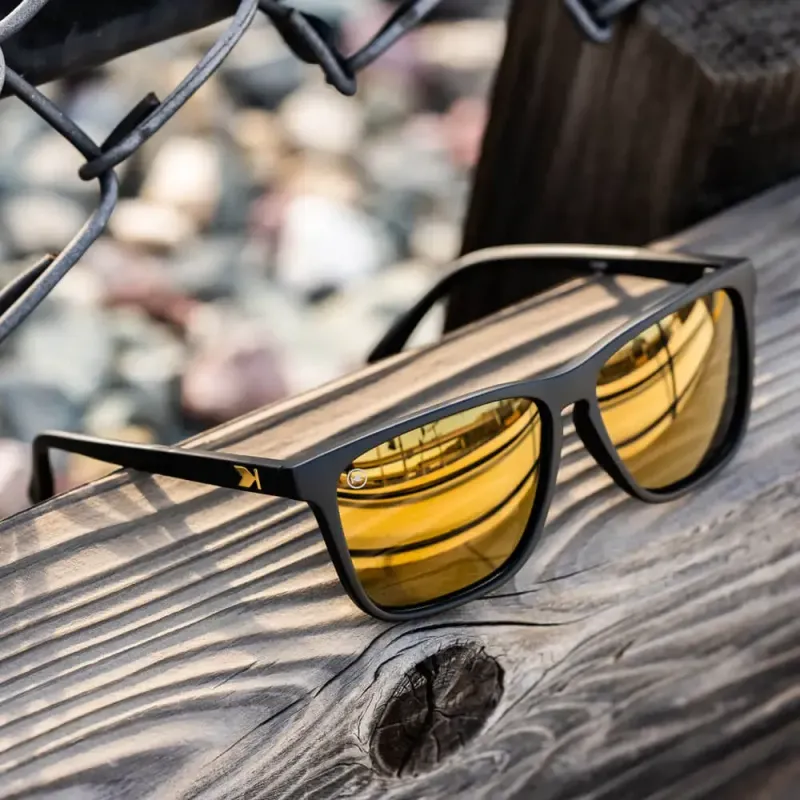 Knockaround Fast Lanes Black Gold Knockaround Fast Lanes Black Gold