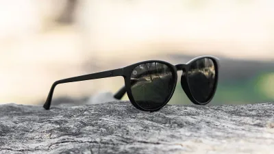 Knockaround Mai Tais Black on Black/Smoke Knockaround Mai Tais Black on Black/Smoke