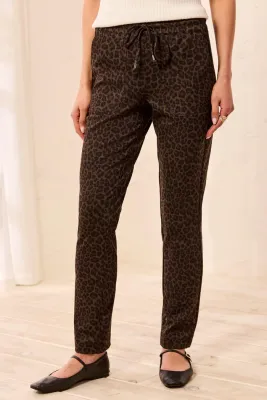 Tribal Hickory Cheetah Pull On Ankle Pant
