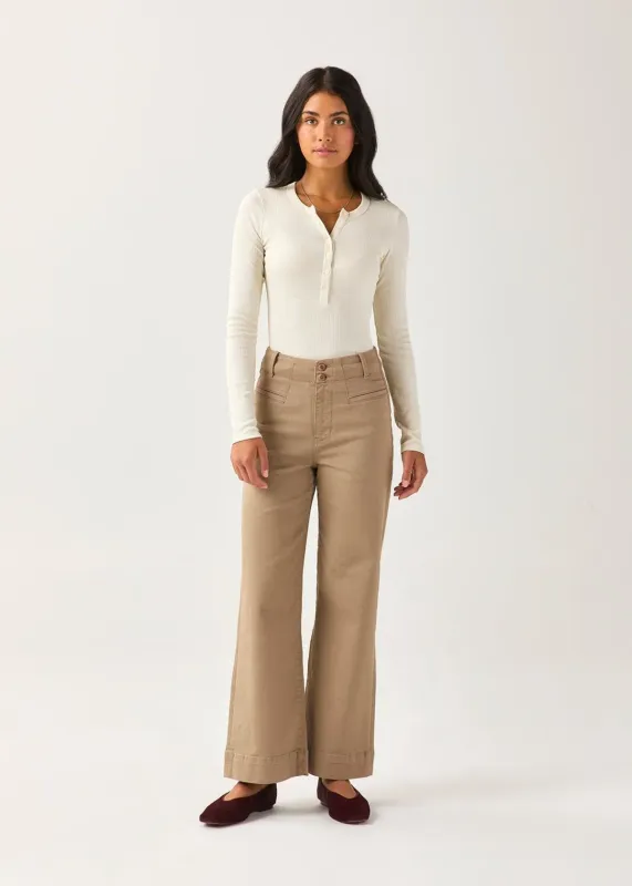 DUER FlexTwill High Rise Trouser Desert Tan
