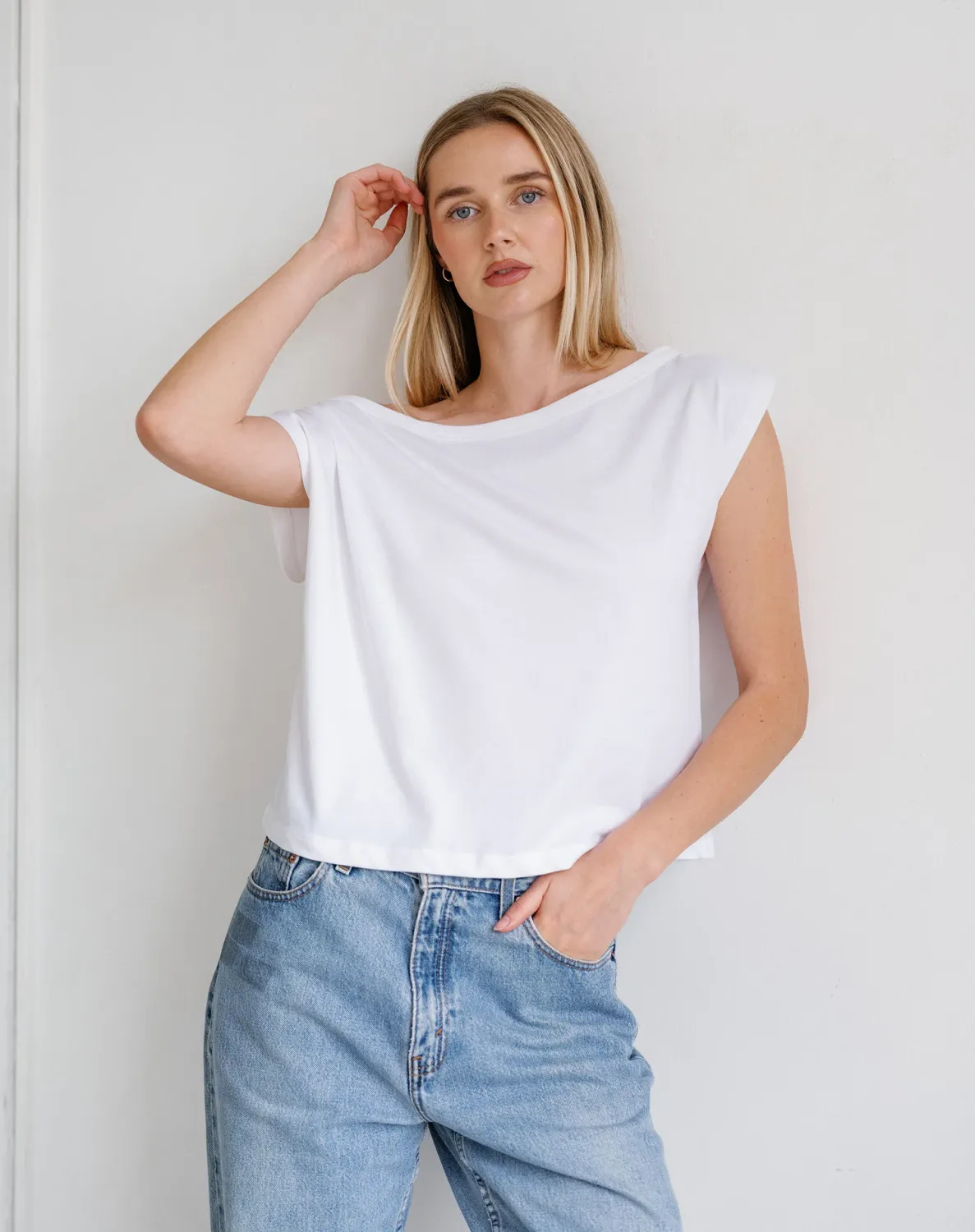 Brunette the Label Off The Shoulder Tee White
