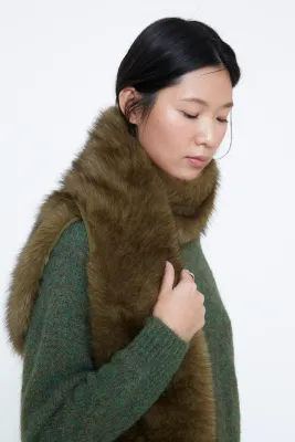 Wild Pony Green Faux Fur Scarf Wild Pony Green Faux Fur Scarf